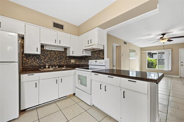 825 N PRIMROSE DRIVE 111, Orlando, FL 32803