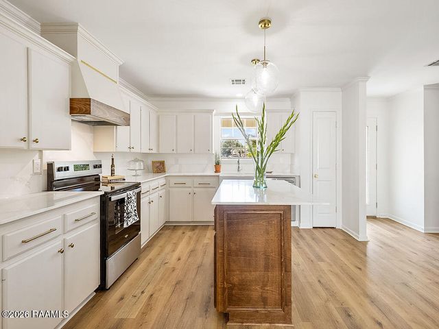 309 Cheyenne Circle, Scott, LA 70583