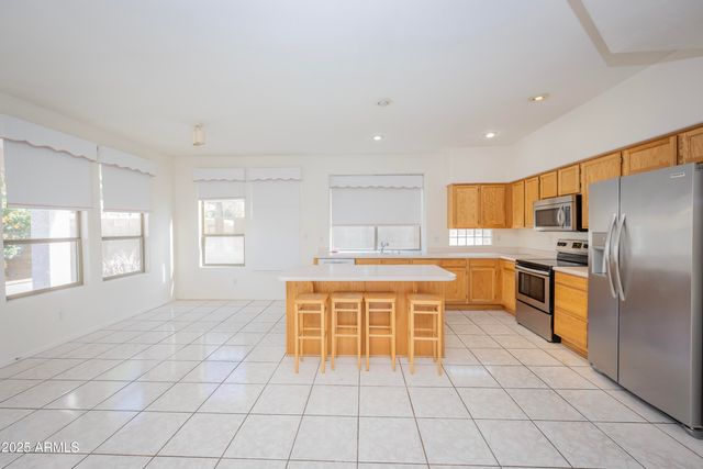 3844 E KINGS Avenue, Phoenix, AZ 85032