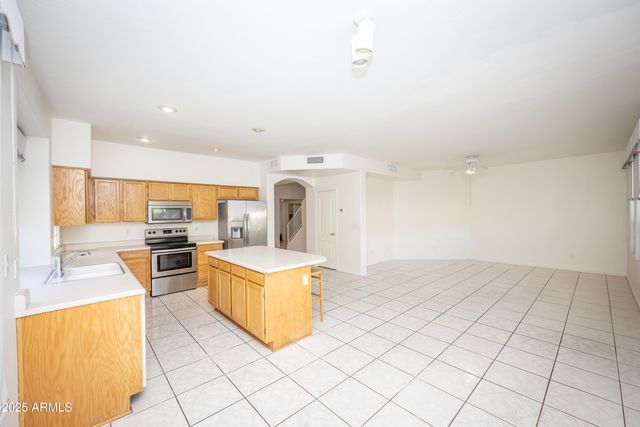 3844 E KINGS Avenue, Phoenix, AZ 85032