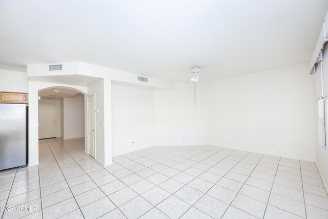 3844 E KINGS Avenue, Phoenix, AZ 85032