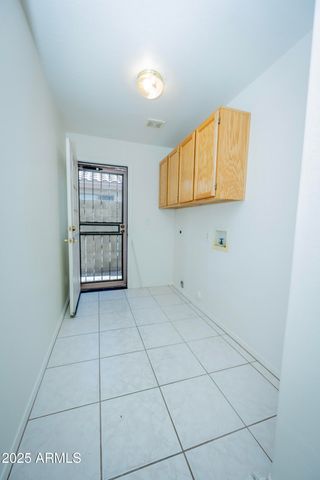 3844 E KINGS Avenue, Phoenix, AZ 85032