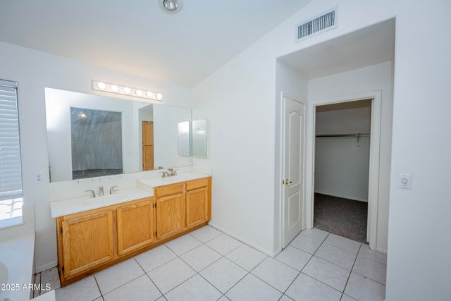 3844 E KINGS Avenue, Phoenix, AZ 85032