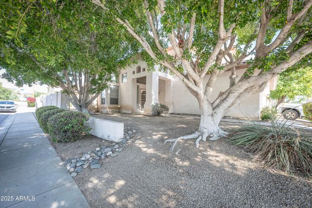 3844 E KINGS Avenue, Phoenix, AZ 85032