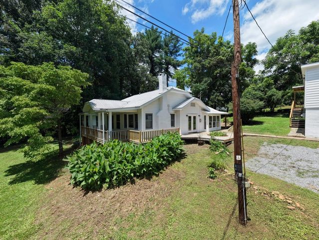 94 Madola Road, Epworth, GA 30541