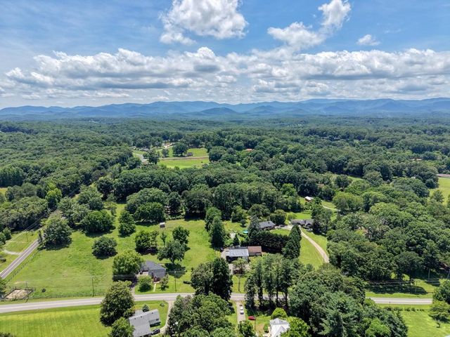 94 Madola Road, Epworth, GA 30541