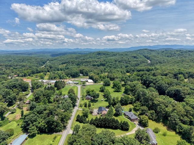 94 Madola Road, Epworth, GA 30541