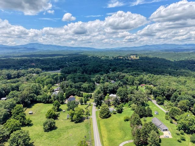 94 Madola Road, Epworth, GA 30541