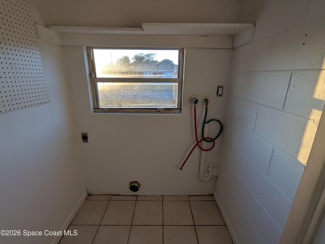 2368 Lakeview Drive, Melbourne, FL 32935