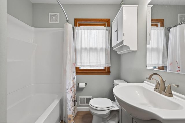 4607 Washington Street NE, Columbia Heights, MN 55421