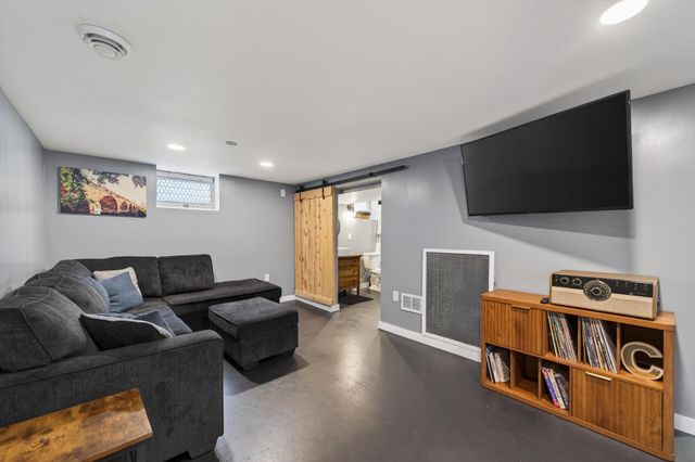 4607 Washington Street NE, Columbia Heights, MN 55421