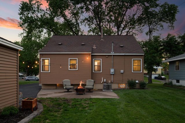 4607 Washington Street NE, Columbia Heights, MN 55421