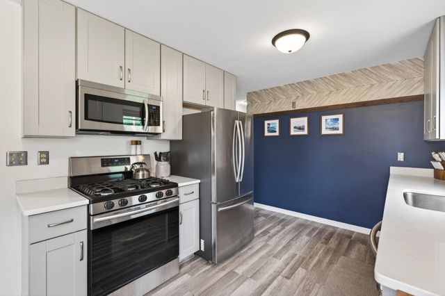 4607 Washington Street NE, Columbia Heights, MN 55421