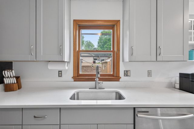 4607 Washington Street NE, Columbia Heights, MN 55421