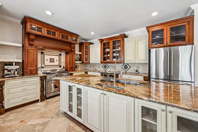 1121 Center Stone Lane, Riviera Beach, FL 33404
