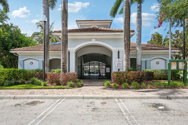 1121 Center Stone Lane, Riviera Beach, FL 33404