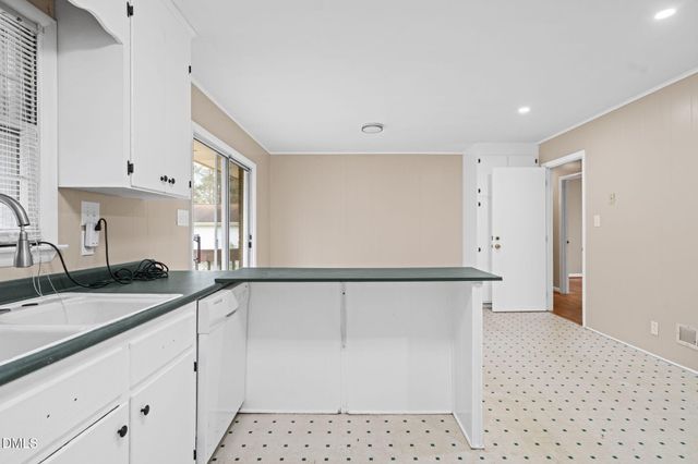 3712 Huntleigh Drive, Raleigh, NC 27604