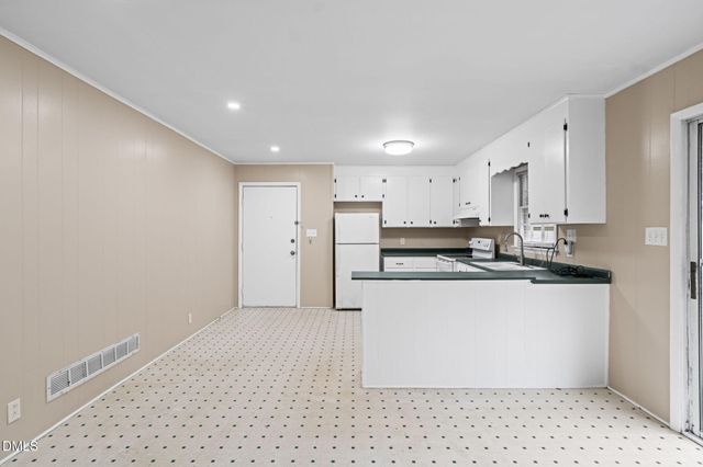 3712 Huntleigh Drive, Raleigh, NC 27604