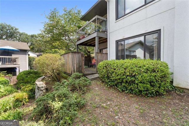 11 Finch Trail NE, Atlanta, GA 30308