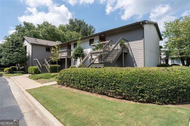 11 Finch Trail NE, Atlanta, GA 30308