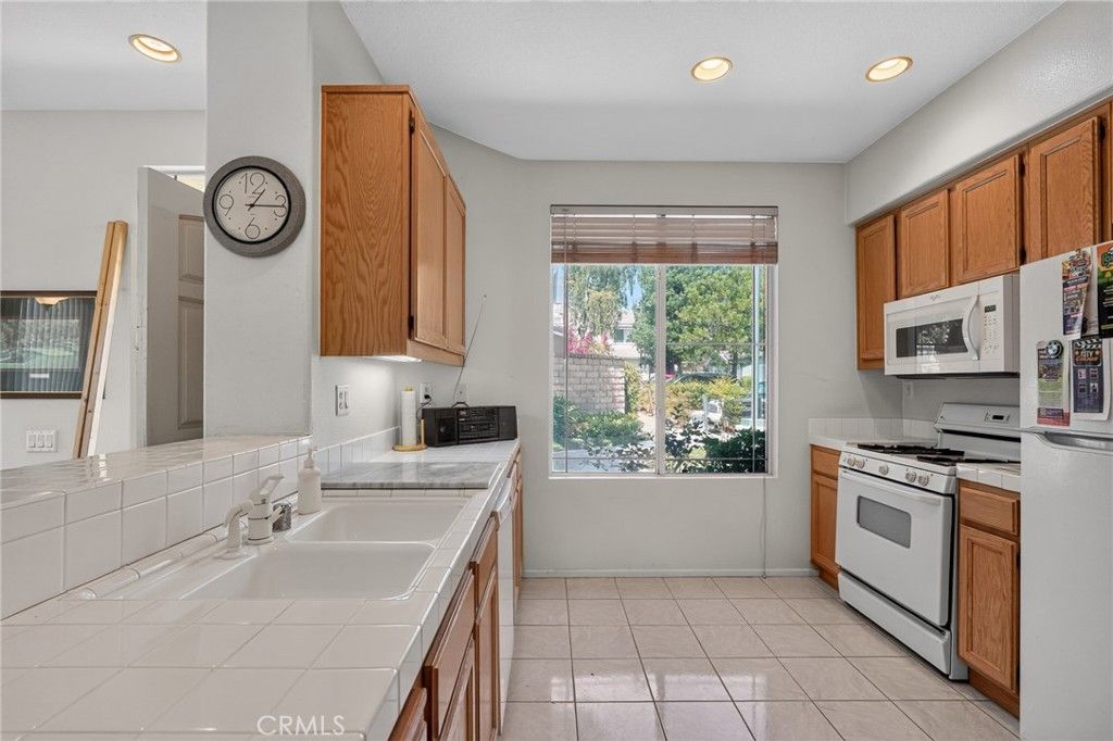 Image 12 of property listing at 23608 Big Sky, Valencia, CA 91354