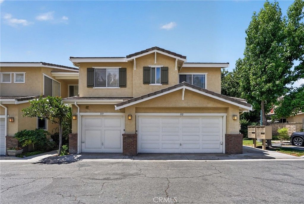 Image 2 of property listing at 23608 Big Sky, Valencia, CA 91354