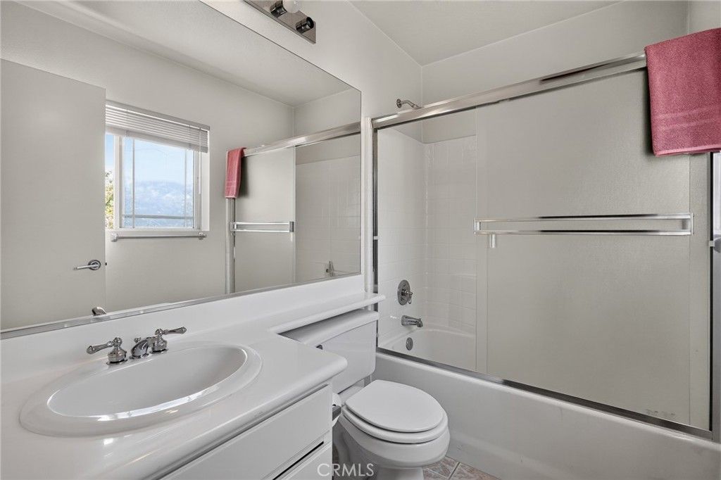 Image 24 of property listing at 23608 Big Sky, Valencia, CA 91354
