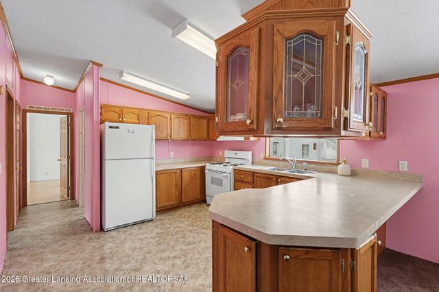 416 W Holmes Road, Lansing, MI 48910