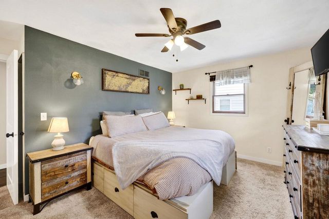 542 Woodview Drive, Sun Prairie, WI 53590