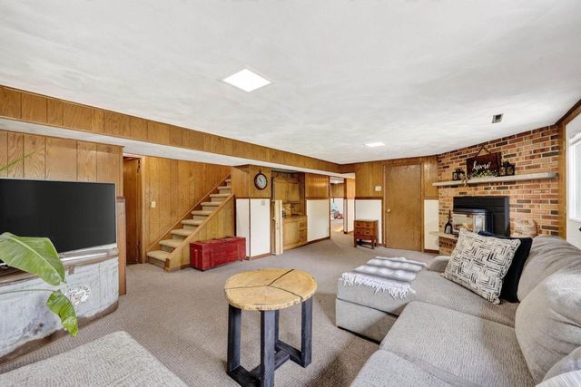 542 Woodview Drive, Sun Prairie, WI 53590