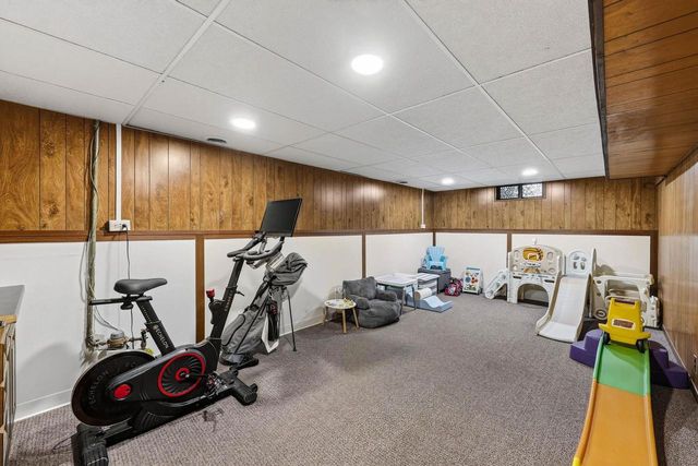 542 Woodview Drive, Sun Prairie, WI 53590