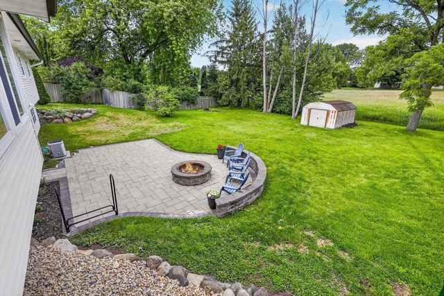 542 Woodview Drive, Sun Prairie, WI 53590