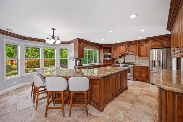2052 Thornhill Dr, Granite Bay, CA 95746