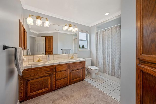 2052 Thornhill Dr, Granite Bay, CA 95746