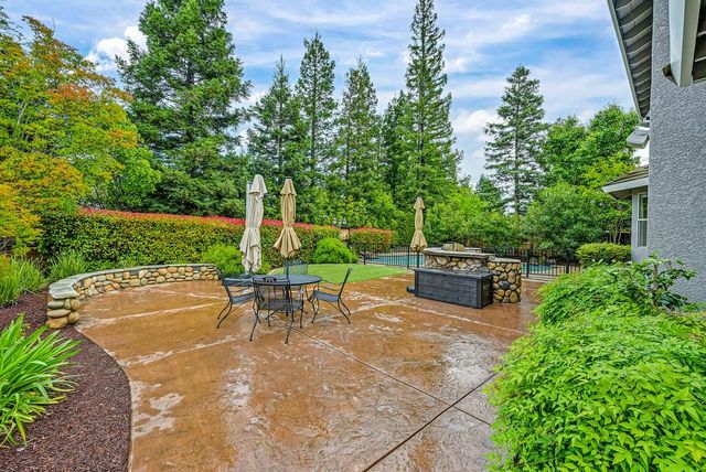 2052 Thornhill Dr, Granite Bay, CA 95746