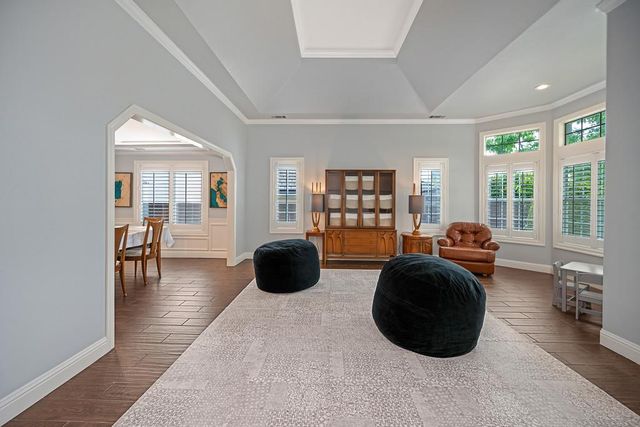 2052 Thornhill Dr, Granite Bay, CA 95746
