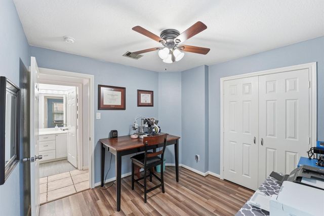 5727 Manor Forest Drive, Kingwood, TX 77339