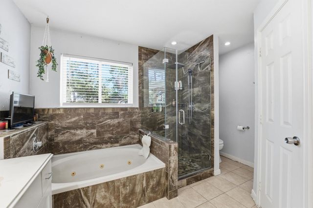 5727 Manor Forest Drive, Kingwood, TX 77339