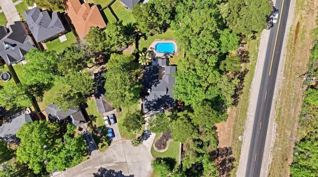 5727 Manor Forest Drive, Kingwood, TX 77339
