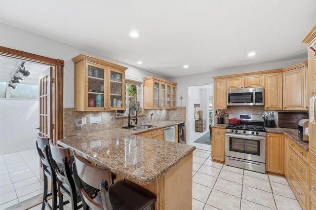 5727 Manor Forest Drive, Kingwood, TX 77339