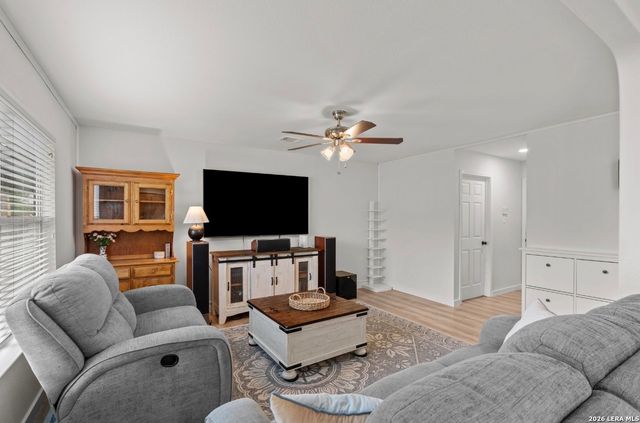 319 Cardinal Way, San Antonio, TX 78253