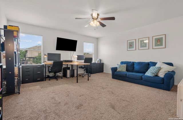 319 Cardinal Way, San Antonio, TX 78253