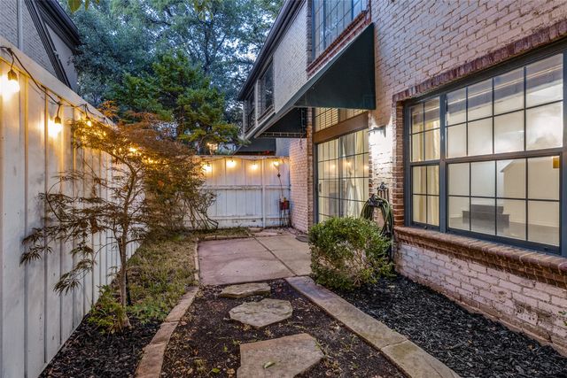 5950 Lindenshire 201, Dallas, TX 75230
