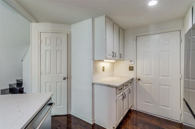 5950 Lindenshire 201, Dallas, TX 75230
