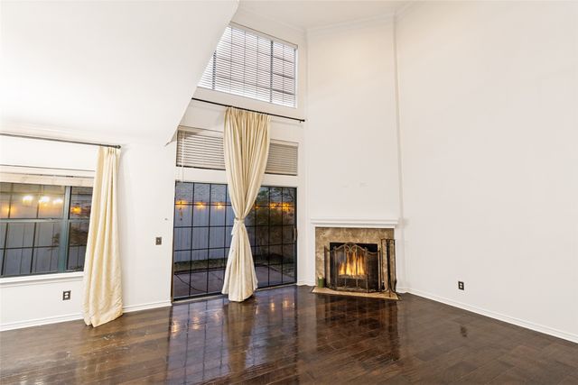 5950 Lindenshire 201, Dallas, TX 75230