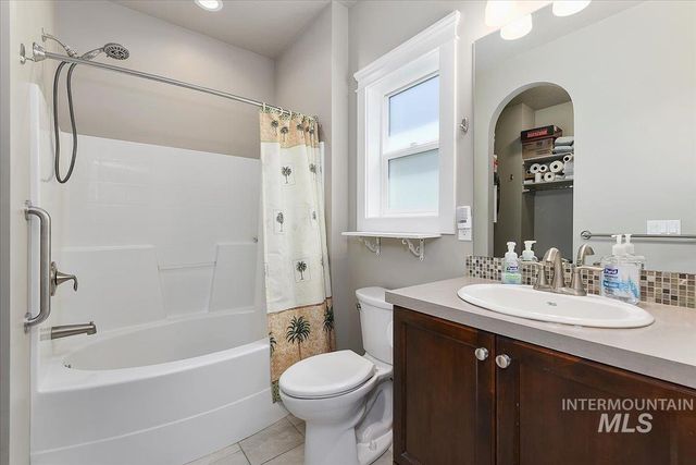 1484 E Summerplace St., Meridian, ID 83646