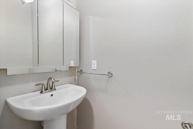 1484 E Summerplace St., Meridian, ID 83646