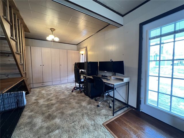 518 3rd St, Greensboro, PA 15338