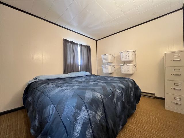 518 3rd St, Greensboro, PA 15338