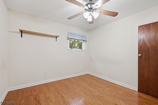 7 Essex Rd, Washington Twp., NJ 07882